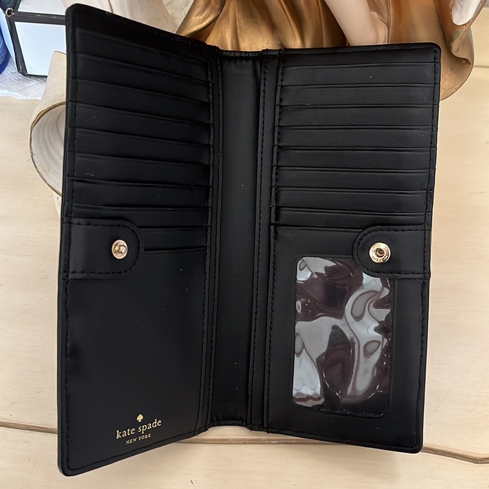 Kate Spade Wallet ✨ - Picture 3 of 5